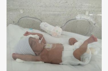 المرض حرمني من صغيري.. عاونوني نكمل الطريق